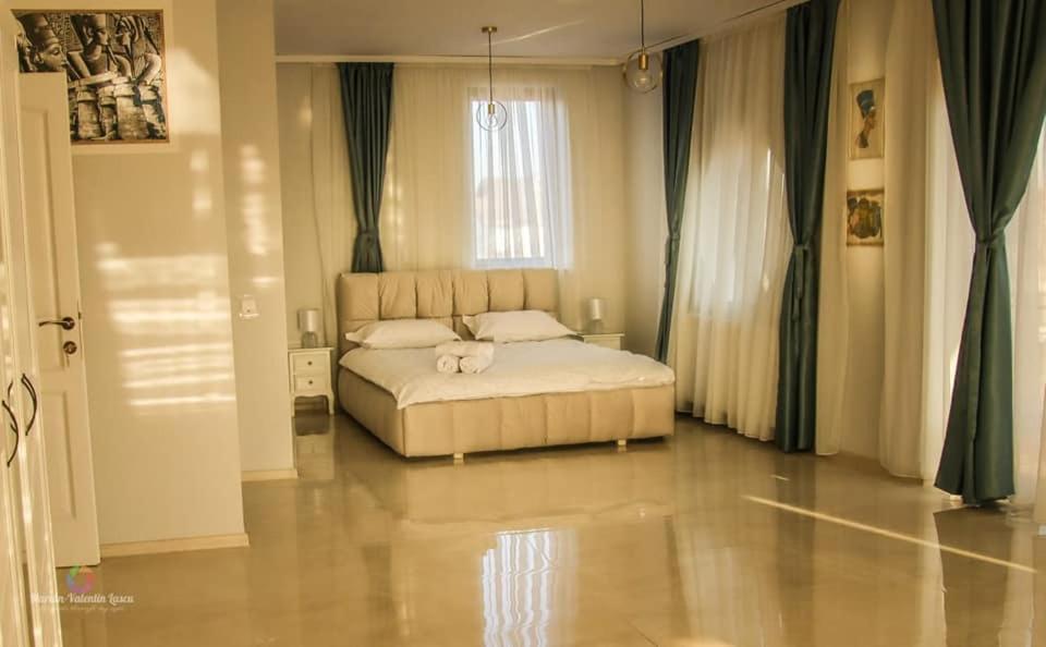 Caprice Deluxe Accomodation Drobeta Turnu Severin Dış mekan fotoğraf