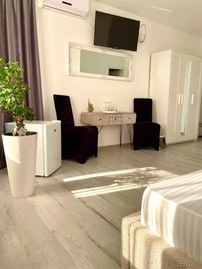 Caprice Deluxe Accomodation Drobeta Turnu Severin Dış mekan fotoğraf