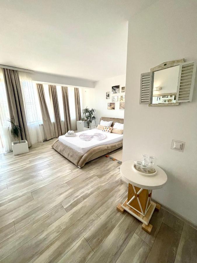 Caprice Deluxe Accomodation Drobeta Turnu Severin Dış mekan fotoğraf