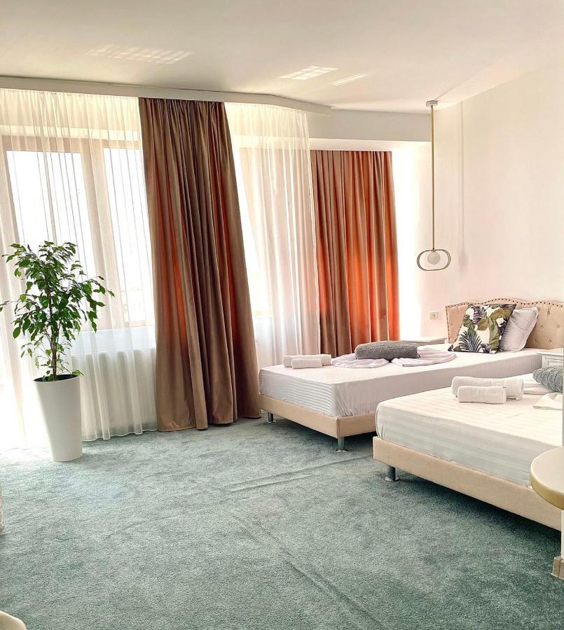 Caprice Deluxe Accomodation Drobeta Turnu Severin Dış mekan fotoğraf