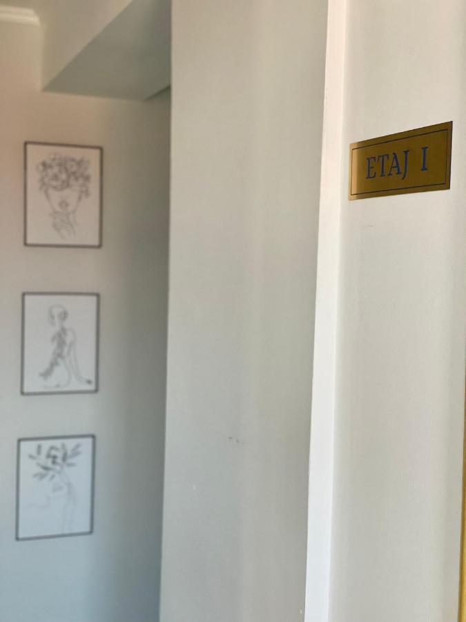 Caprice Deluxe Accomodation Drobeta Turnu Severin Dış mekan fotoğraf