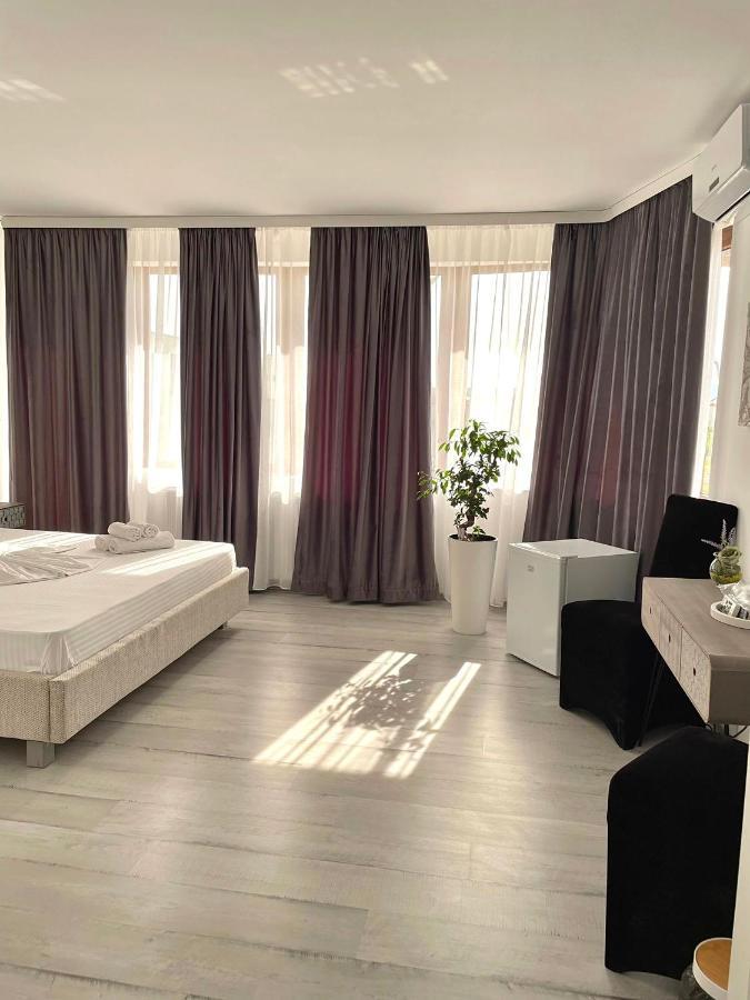 Caprice Deluxe Accomodation Drobeta Turnu Severin Dış mekan fotoğraf