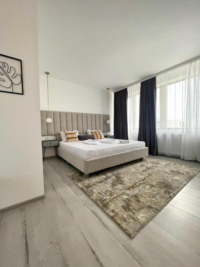 Caprice Deluxe Accomodation Drobeta Turnu Severin Dış mekan fotoğraf