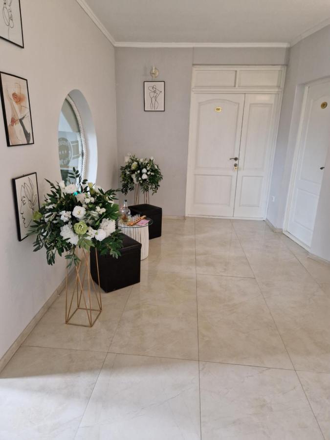 Caprice Deluxe Accomodation Drobeta Turnu Severin Dış mekan fotoğraf