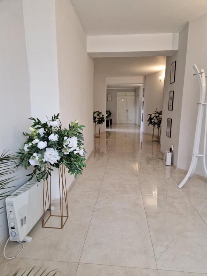 Caprice Deluxe Accomodation Drobeta Turnu Severin Dış mekan fotoğraf