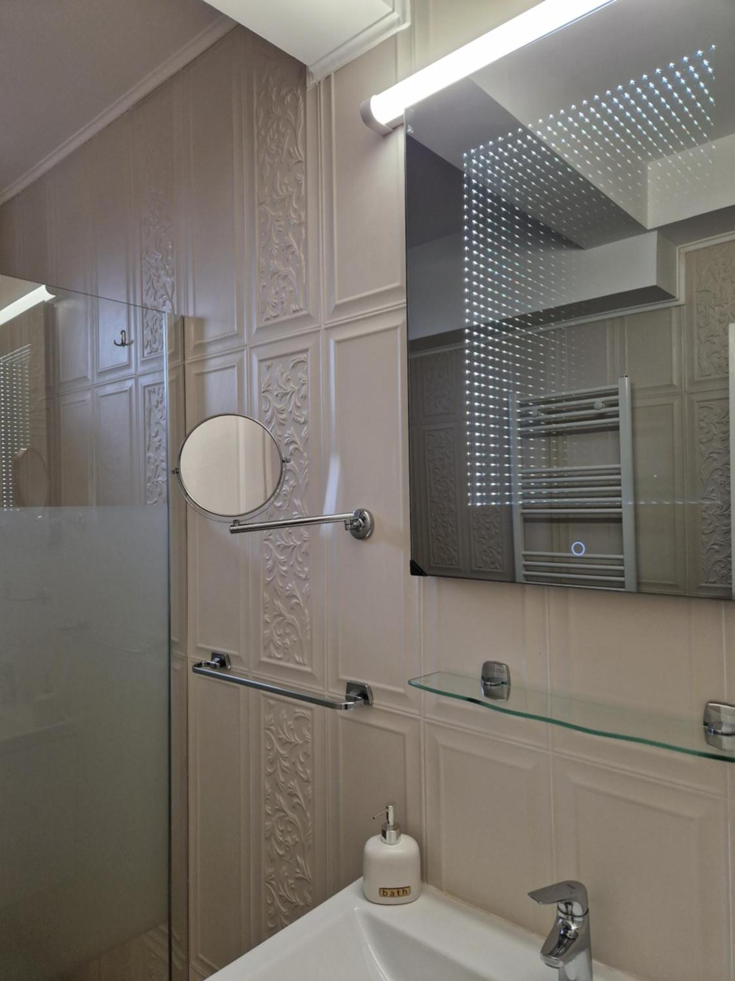 Caprice Deluxe Accomodation Drobeta Turnu Severin Dış mekan fotoğraf