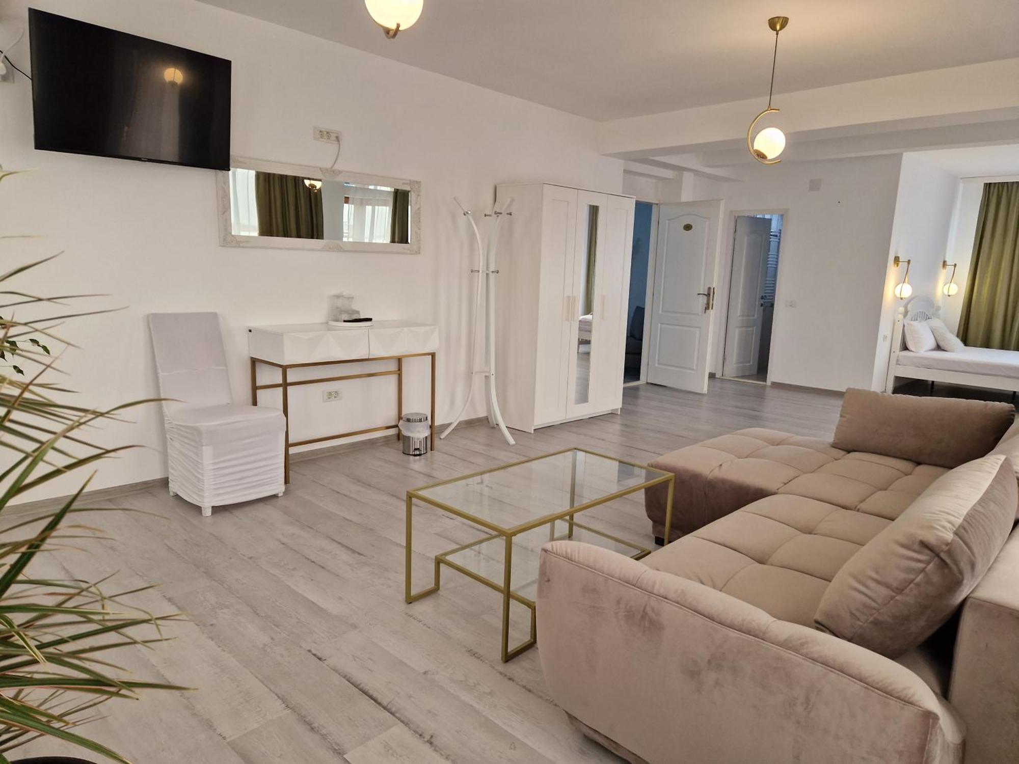 Caprice Deluxe Accomodation Drobeta Turnu Severin Dış mekan fotoğraf